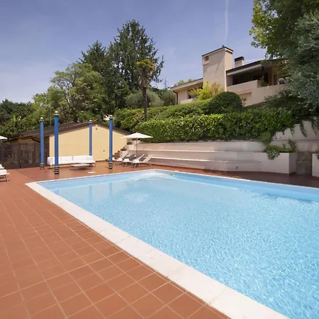 Italiana With Private Pool 빌라 부솔렌고